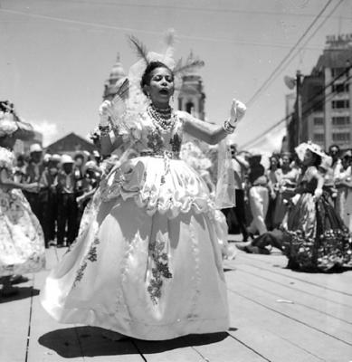 Desfile de agremiação carnavalesca