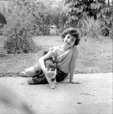 Sílvia e o gato