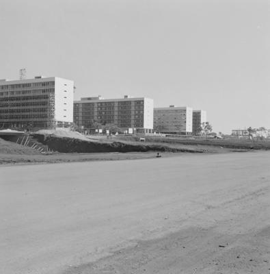 Edifícios residenciais projetados para os Institutos de Aposentadoria e Pensões
