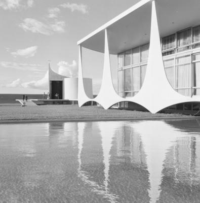 Palácio da Alvorada e Capela Nossa Senhora da Conceição