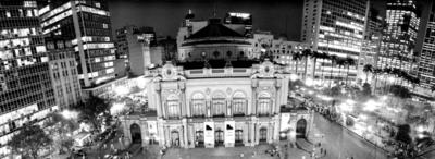 Teatro Municipal à noite