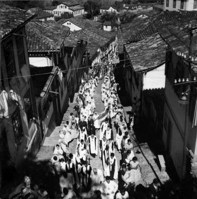 Semana Santa - Descida de Jesus Cristo da cruz e procissão