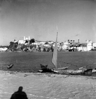 Rio São Francisco, ao fundo, Penedo