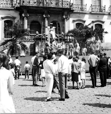 Semana Santa - Descida de Jesus Cristo da cruz e procissão