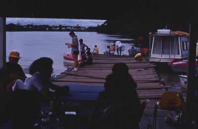 Pessoas não identificadas