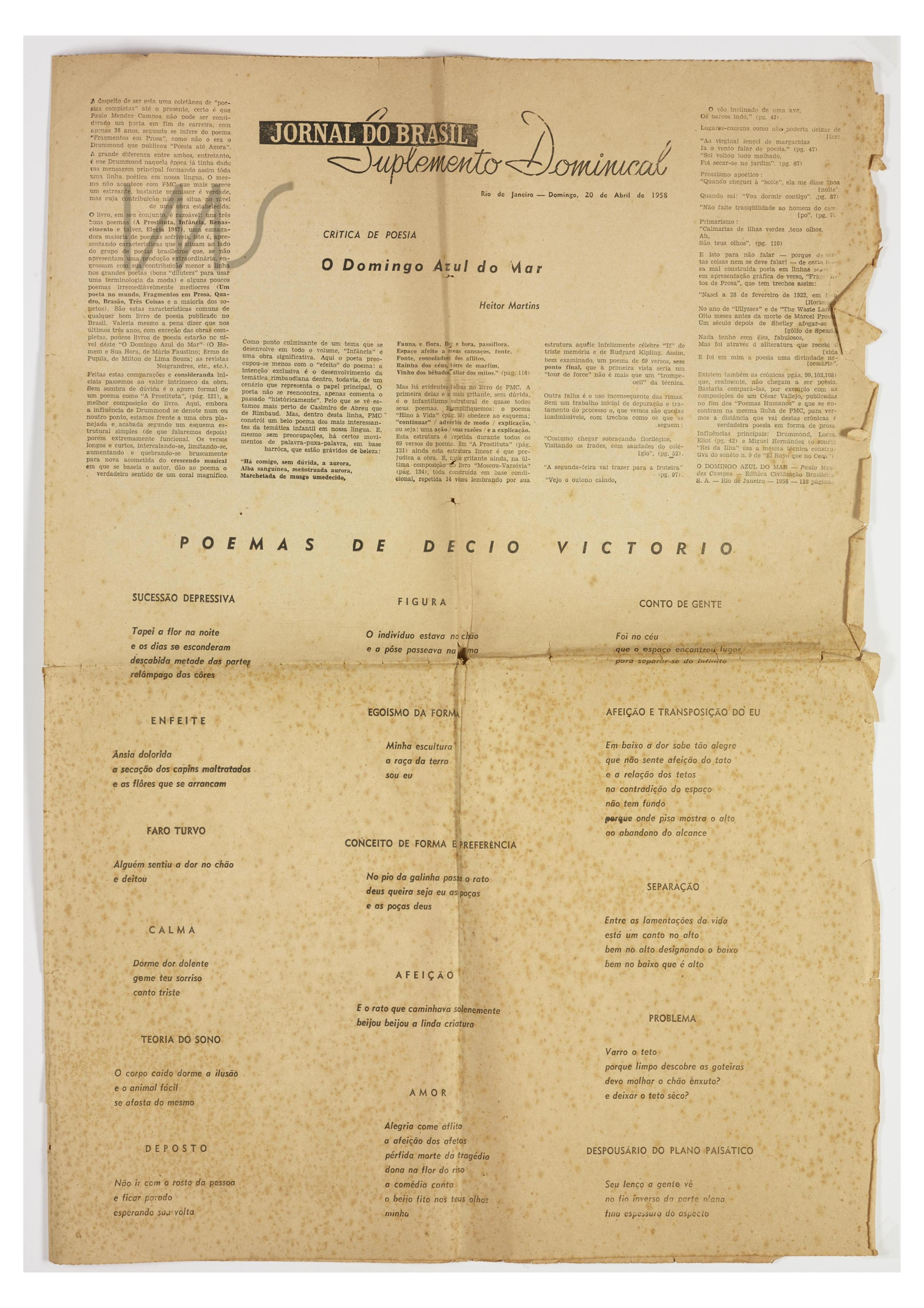 O domingo azul do mar