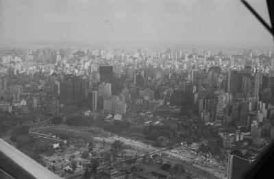 Sobrevoo em São Paulo, com Lena Coelho dos Santos
