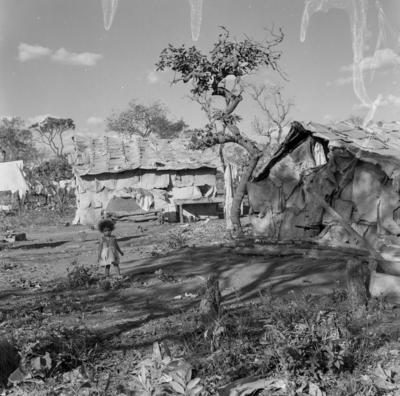 Moradia na Sacolândia, arredores de Brasília