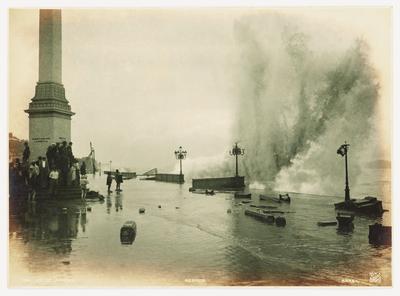 Ressaca na Avenida Beira-Mar