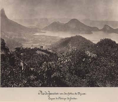 Lagoa Rodrigo de Freitas vista das montanhas da Tijuca
