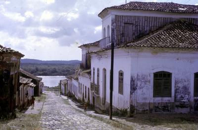 Casas e sobrados