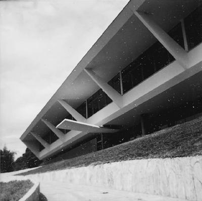 Escola Júlia Kubitschek