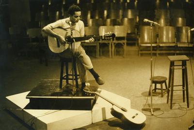 Baden Powell com violões