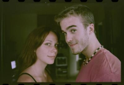 Anna Bodanzky com seu namorado