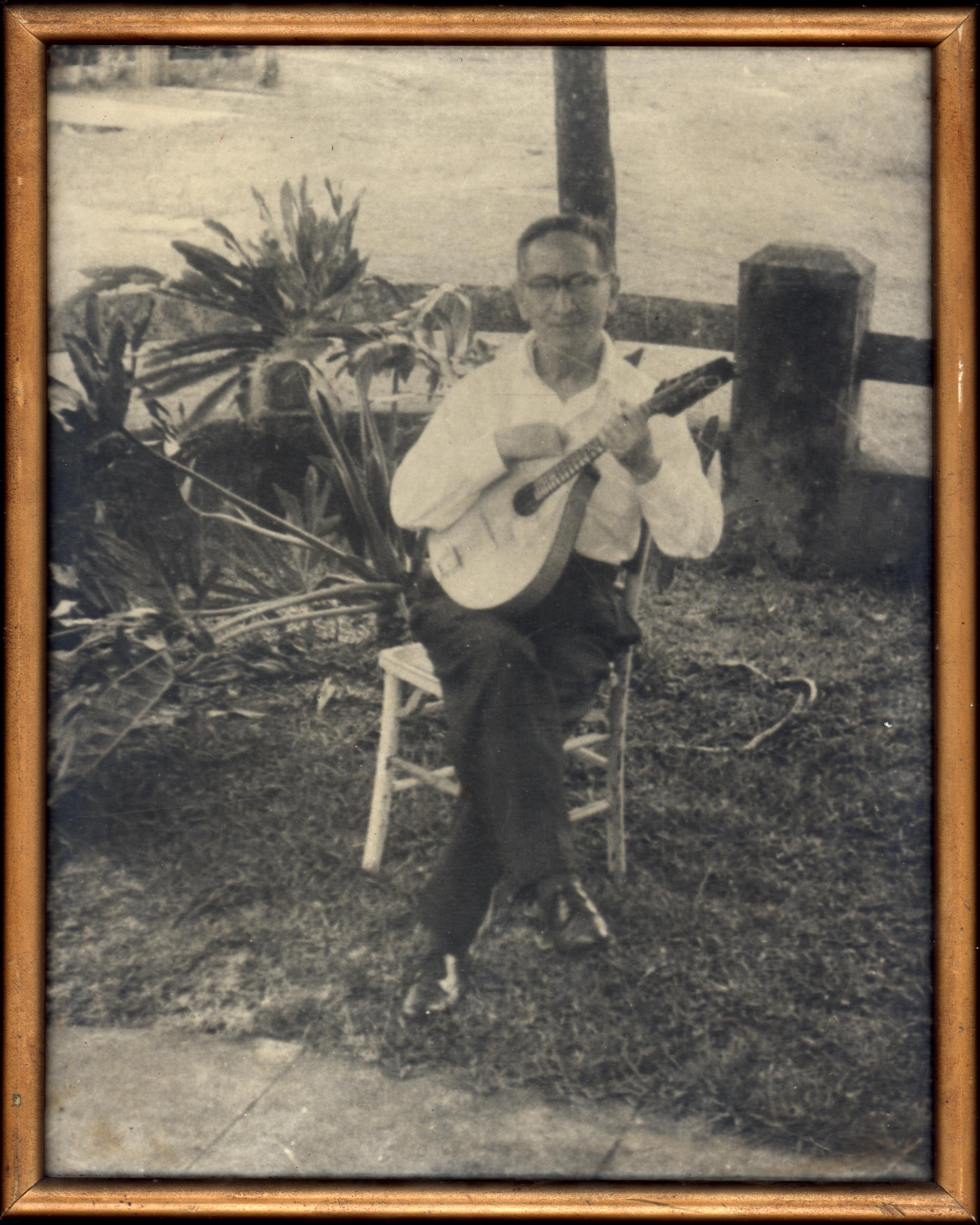 Amador Pinho com o bandolim