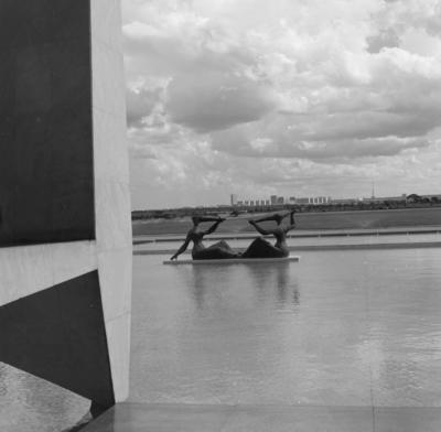 Escultura "As Iaras" ou "As Banhistas", de Alfredo Ceschiatti