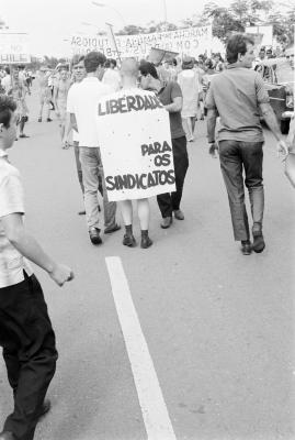 Passeata de calouros da Universidade de Brasília