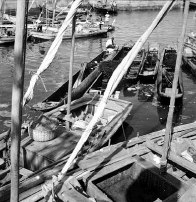 Embarcações na rampa e arredores do Mercado Modelo