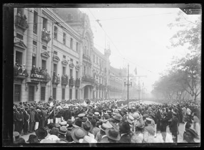 Parada militar - em frente ao Quartel General da Praça da República