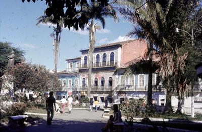 Praça Benedito Leite - casario
