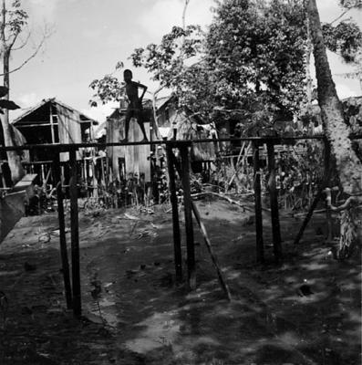 Vila da Barca, palafitas flutuantes