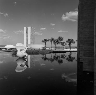 "O Meteoro", escultura de Bruno Giorgi