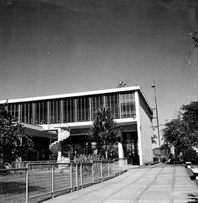 Estação de Hidroaviões do Aeroporto Santos Dumont, projeto de Attilio Correia Lima e Burle Marx