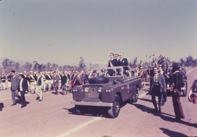 Salvador Allende no desfile militar de comemoração à independência chilena