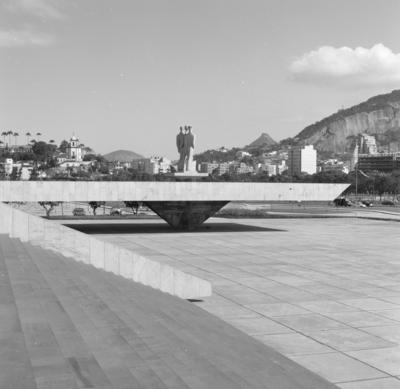 Monumento Nacional aos Mortos da Segunda Guerra Mundial, o Monumento aos Pracinhas