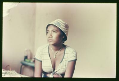 Edna de Cássia em sua casa