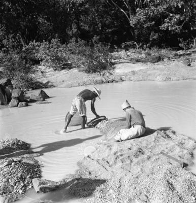 Garimpo de diamantes na Boca do Tauiri