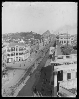Avenida Central em construção