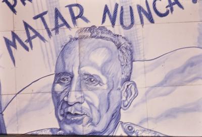 Flagrante de rua - placas, letreiros e cartazes