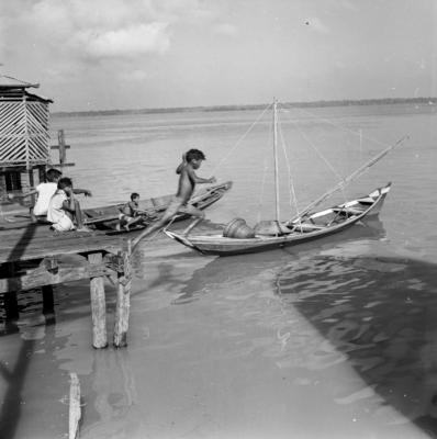 Rio Guamá, palafitas flutuantes