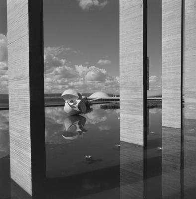 "O Meteoro", escultura de Bruno Giorgi