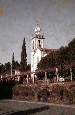 Mosteiro de Santa Maria de Refóios do Lima - vista lateral