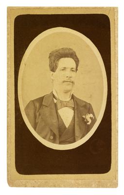 Retrato de homem não identificado