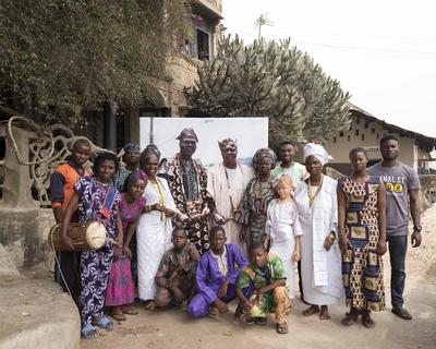 Najeem com a sua família em Osogbo