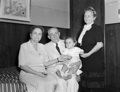 H. C. Trieschmann - aniversário de criança