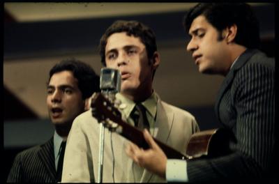 Chico Buarque e MPB-4 - IV Festival de MPB