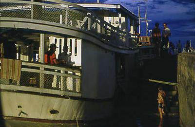 Série Amazonas - Embarcação