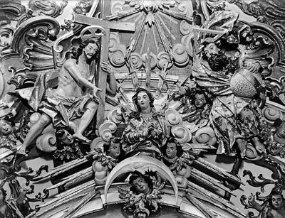 Remate do arco, detalhe do altar-mor