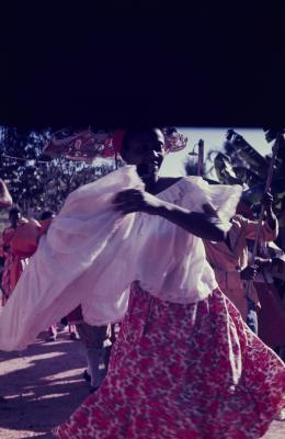Grupo de maracatu Teatro Popular Brasileiro, atualmente Teatro Popular Solano Trindade