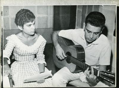 Sônia Delfino e Carlos Lyra (reprodução)