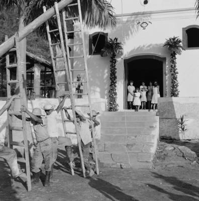 Preparativos para festa junina no Sítio Burle Marx
