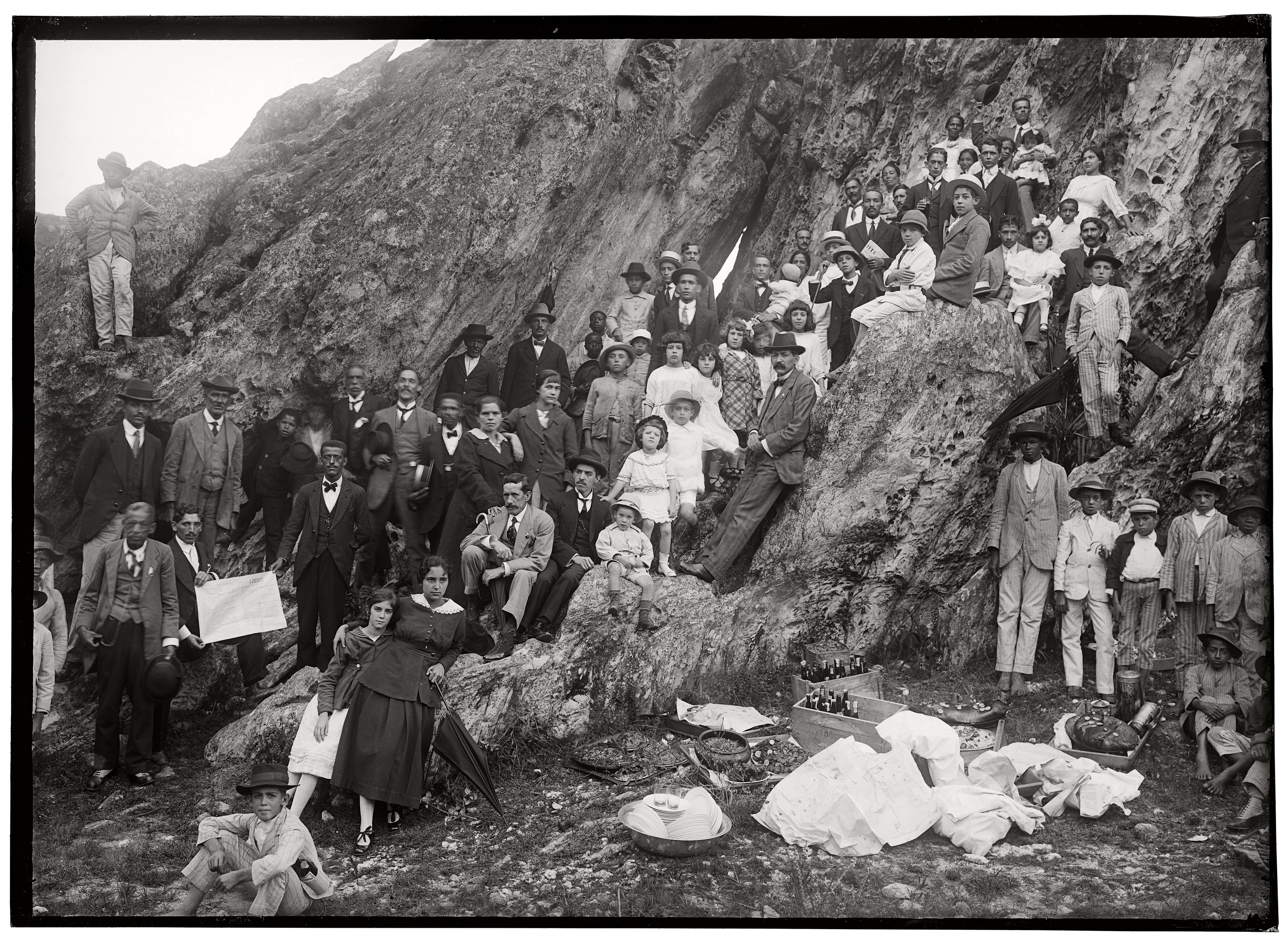 Piquenique na serra do barão; José de Lota e Pedro Miranda, entre outros