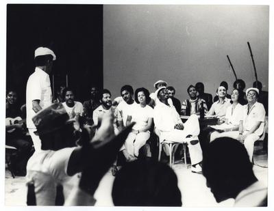 Tinhorão e sambistas