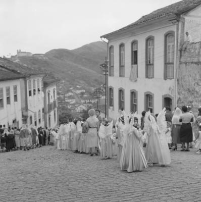Semana Santa - Descida de Jesus Cristo da cruz e procissão