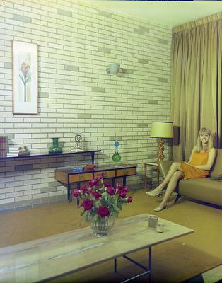 Campanha publicitária da agência Santos & Santos para Cerâmica São Caetano - parede com litocerâmica