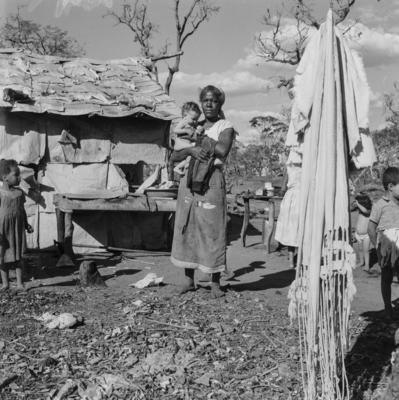 Moradia na Sacolândia, arredores de Brasília